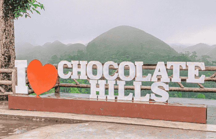チョコレートヒルズ
