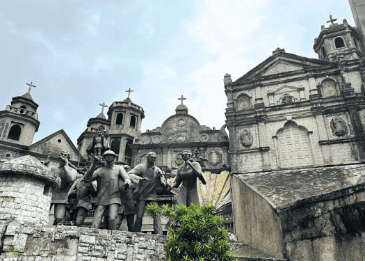 セブ遺産記念碑