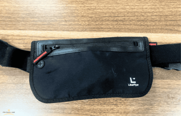 ウェストポーチ