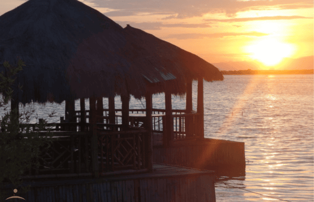 フローティングレストラン