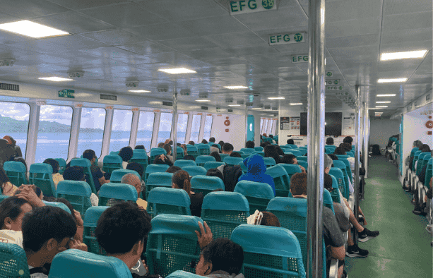 フェリー内の様子