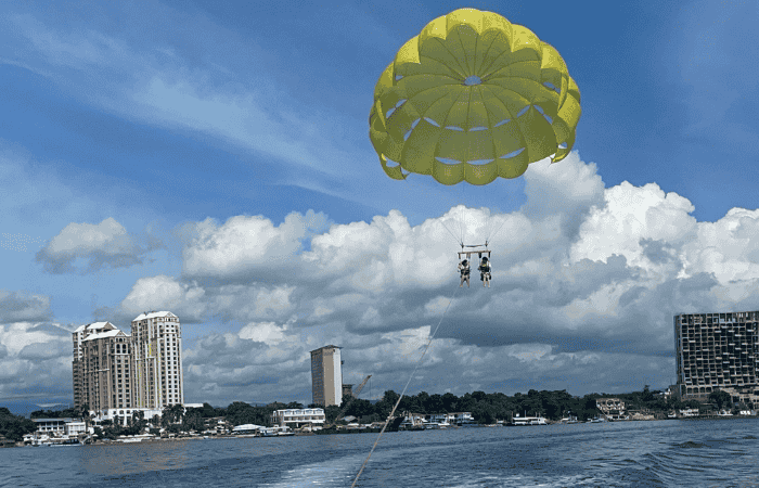 パラセーリング