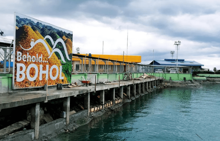 タグビララン港