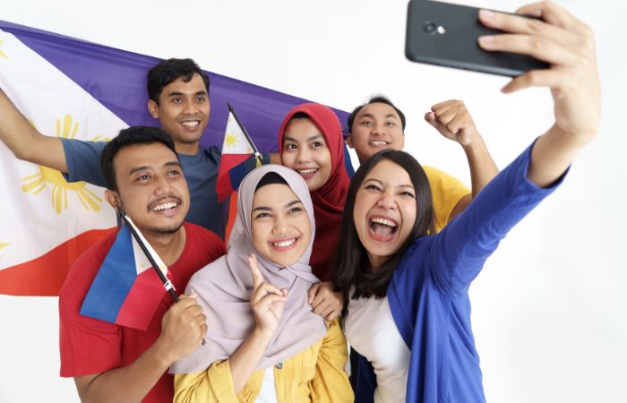 外国人とコミュニケーションをとる