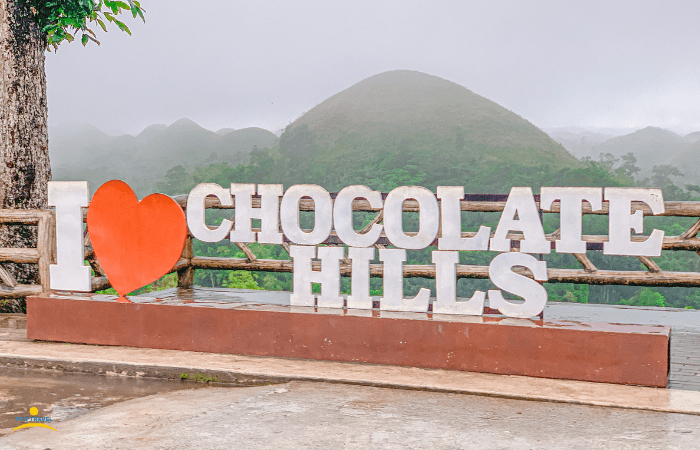 チョコレートヒルズ展望台