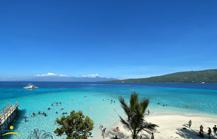 混んでいるスミロン島