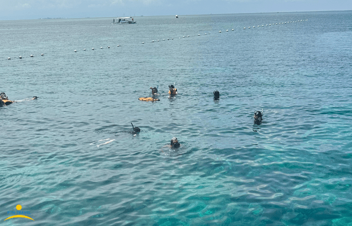 ナルスアン島でシュノーケリング