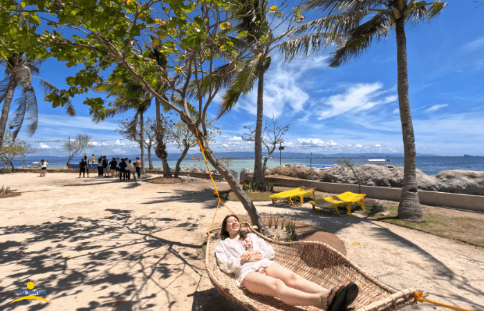 1人でくつろいでいる人