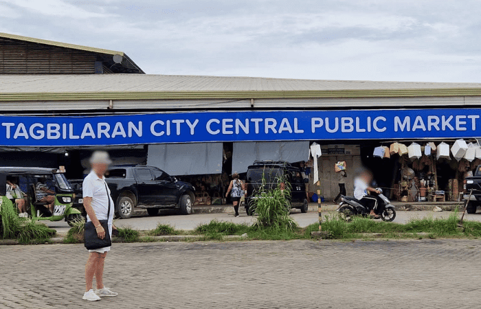 タグビラランパブリックマーケット