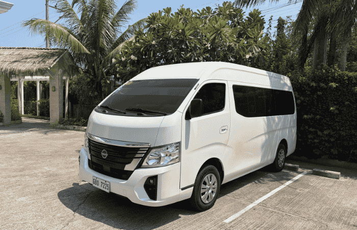 貸し切りチャーター車両