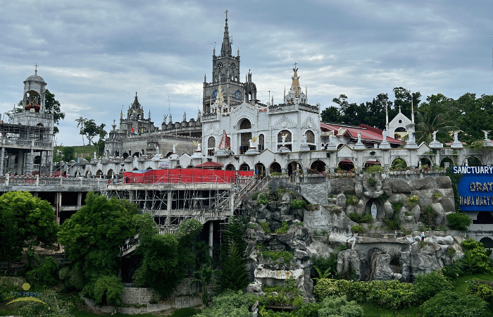 シマラ教会の外見
