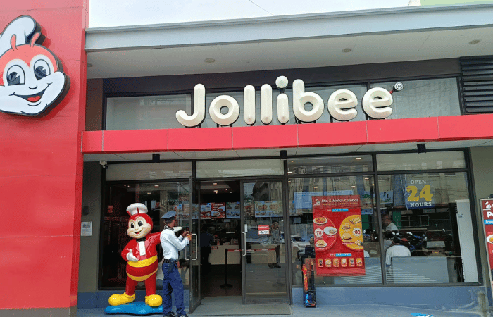ジョリビー・サンペドロ要塞付近店